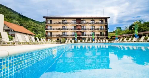 Vacanta 2026 in Clisura Dunarii Eselnita Pensiunea Danubia Vacanta 2026 in Clisura Dunarii Eselnita Pensiunea Danubia